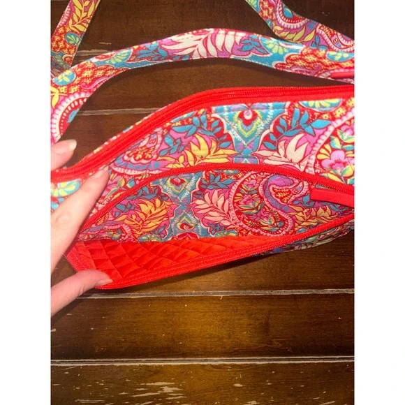 Vera Bradley Crossbody Diaper Bag Shoulder Paisley Floral Print Zip Front Pocket - Picture 12 of 14